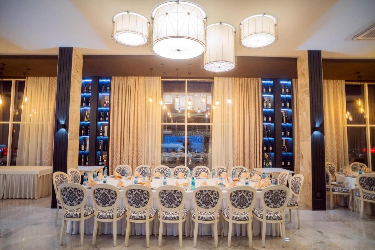 Manhattan Hotel & Restaurant Κισινάου Εξωτερικό φωτογραφία