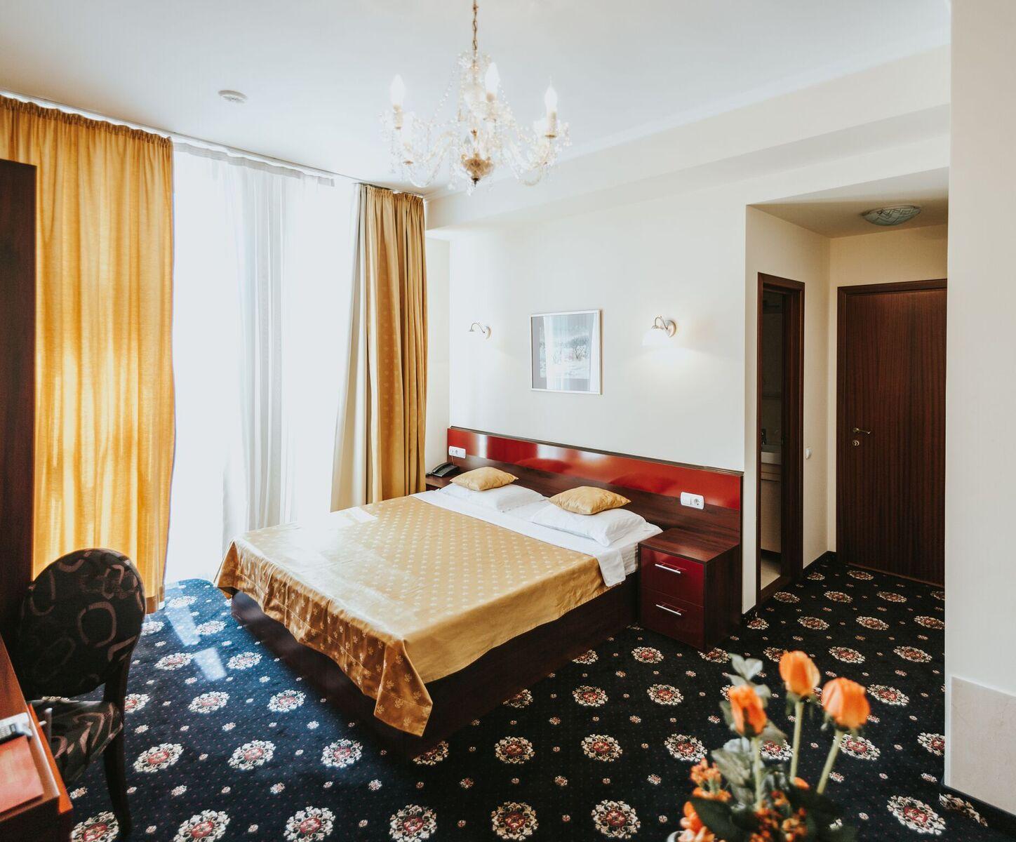 Manhattan Hotel & Restaurant Κισινάου Εξωτερικό φωτογραφία