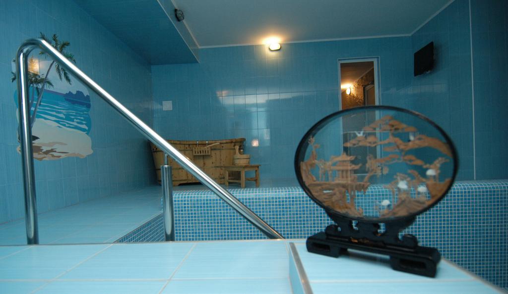 Manhattan Hotel & Restaurant Κισινάου Εξωτερικό φωτογραφία