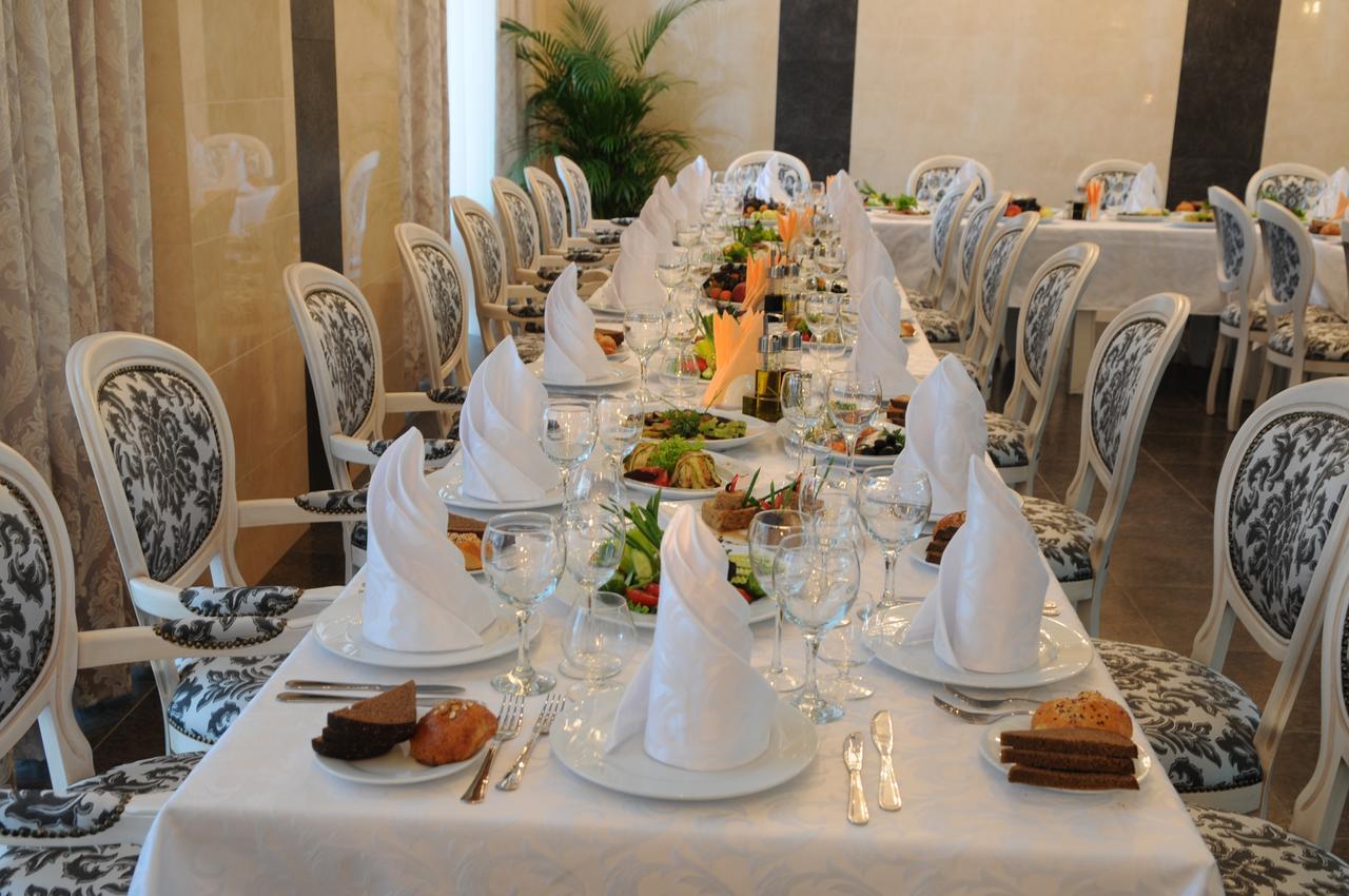 Manhattan Hotel & Restaurant Κισινάου Εξωτερικό φωτογραφία