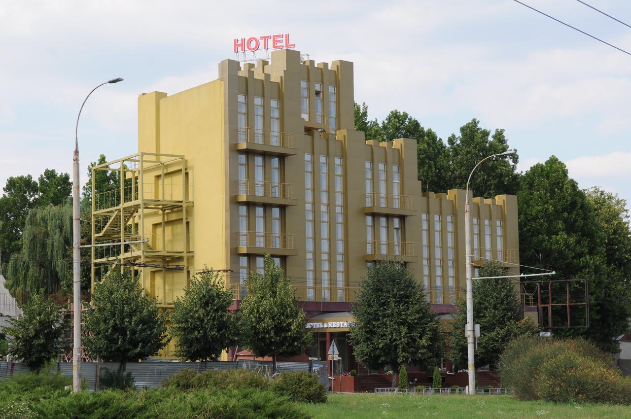 Manhattan Hotel & Restaurant Κισινάου Εξωτερικό φωτογραφία